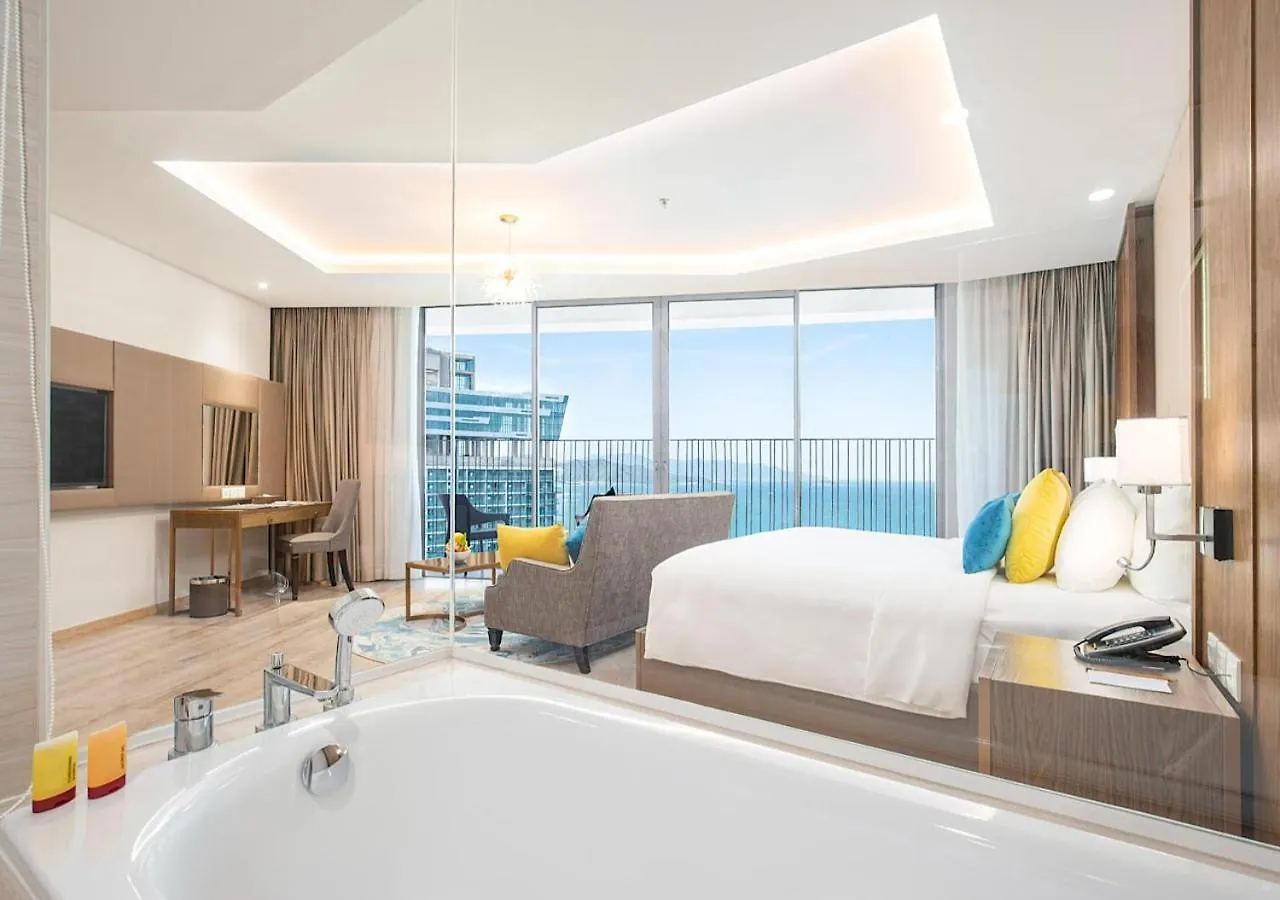 Hotel Panorama Autumn Leaves Nha Trang Beach 5*,