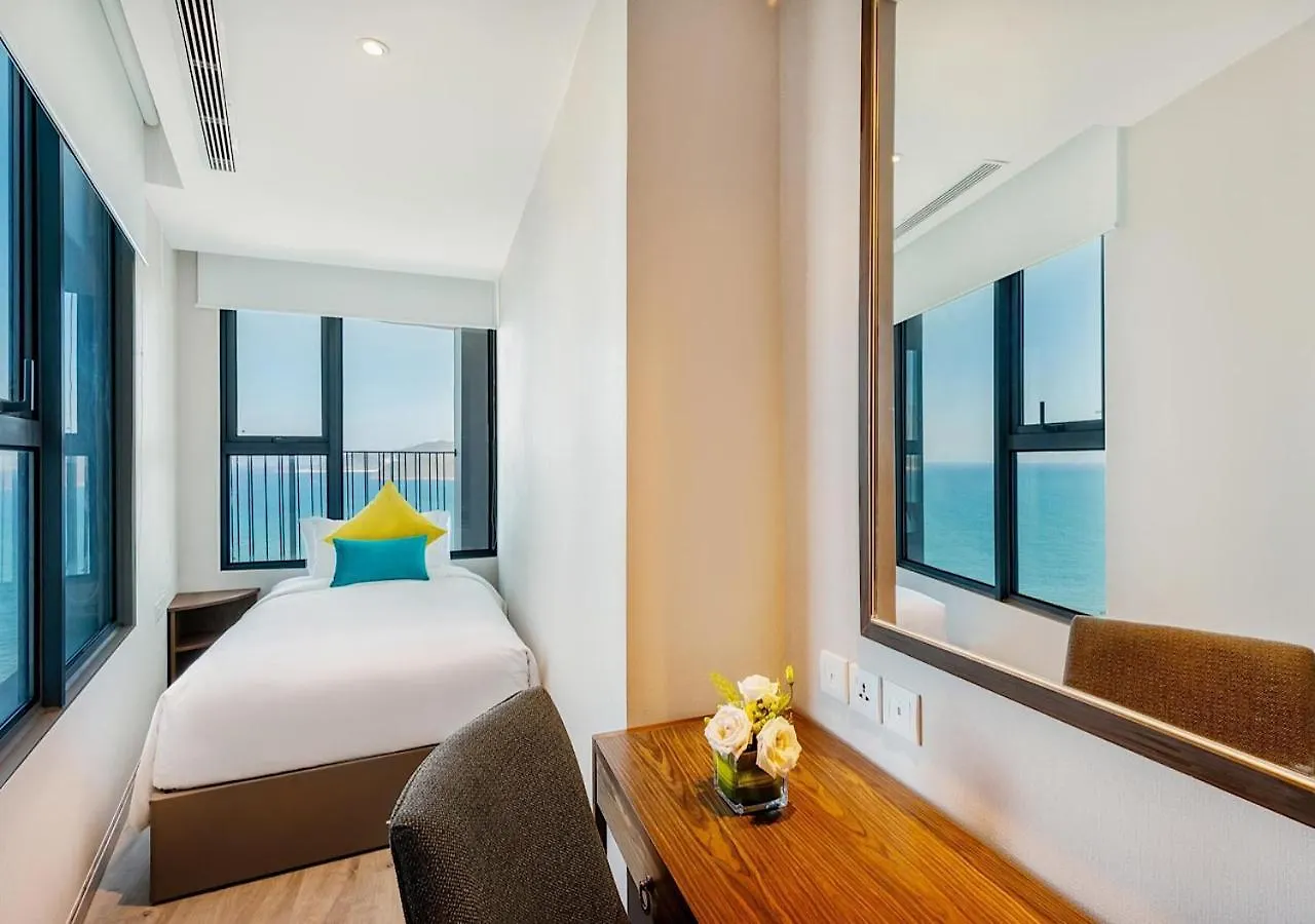 *****  Hotel Panorama Autumn Leaves Nha Trang Beach Vietnam